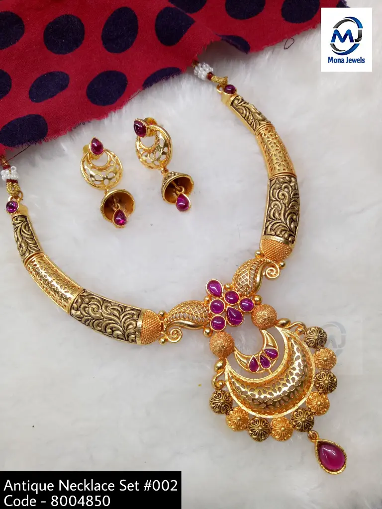 Antique Necklace Set #002.webp