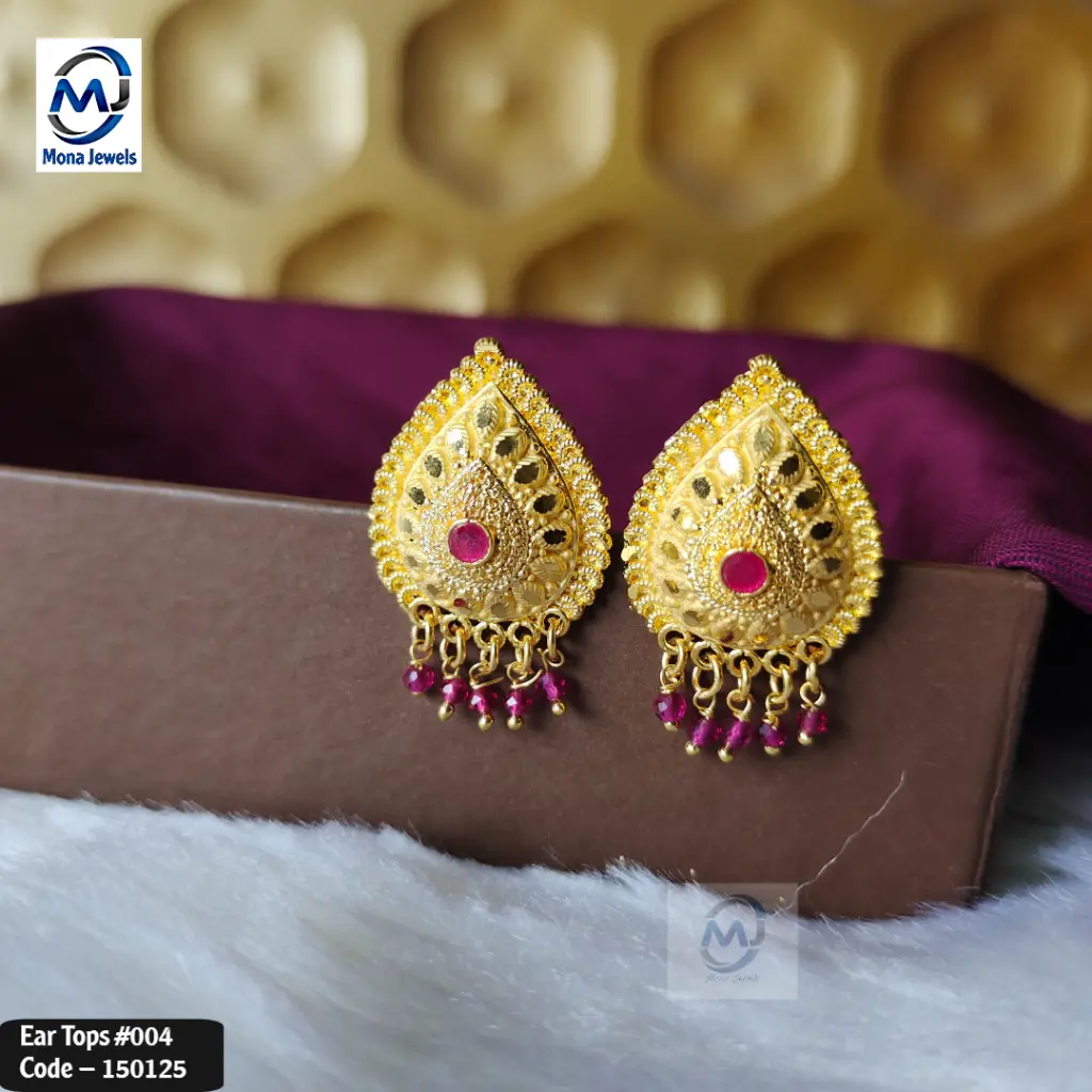 Ear Tops #004.webp