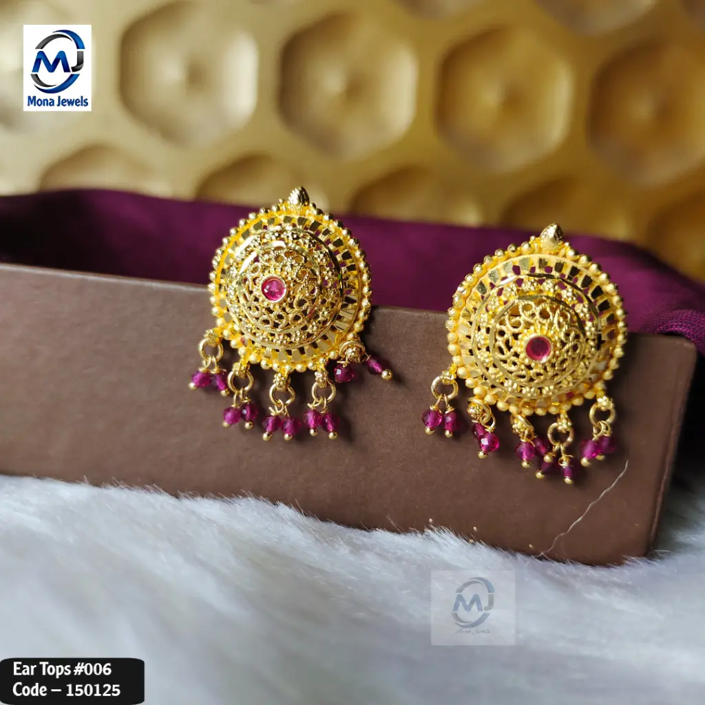 Ear Tops #006.webp