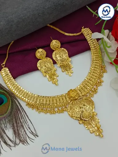 Fancy Necklace Set