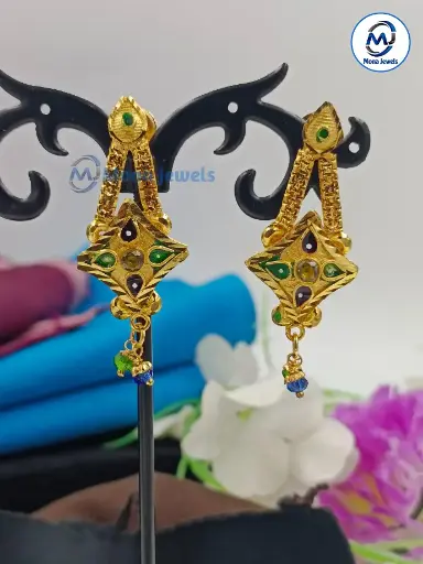 Medium Earring (M)