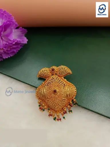 Gheru Medium Pendant
